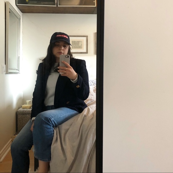 Meet your Posher, Allison - Picture 1 of 1